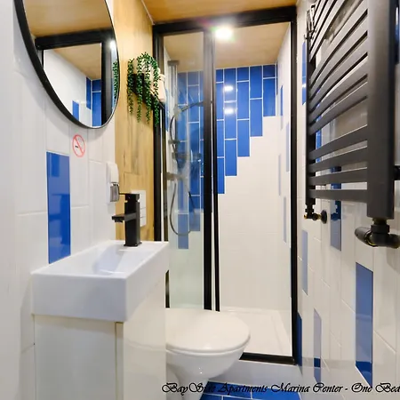 Bayside Marina Center דירה