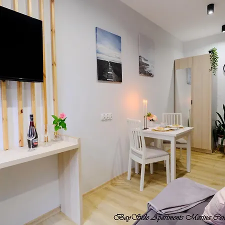 Bayside Marina Center Apartman *